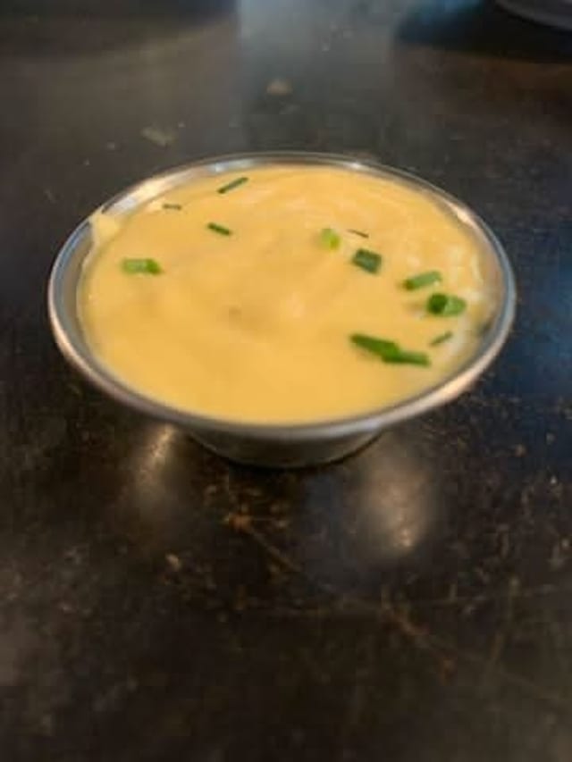 Hollandaise.