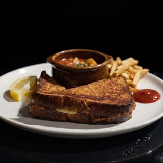 Gooey Grilled Cheese